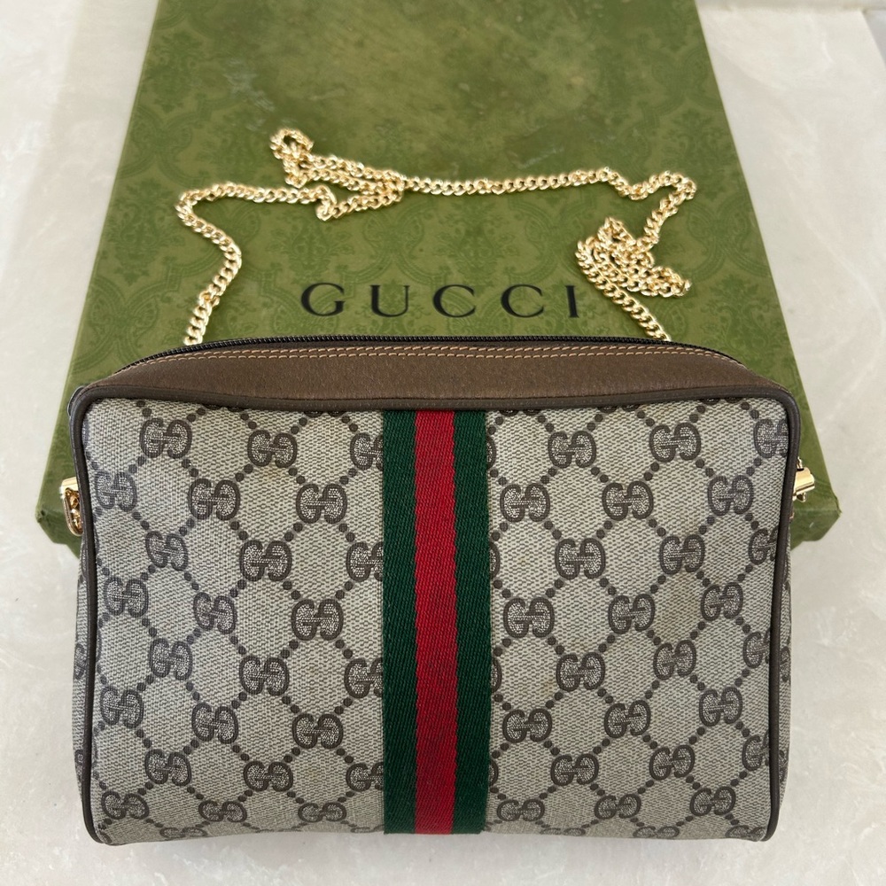 Authentic Gucci Crossbag
